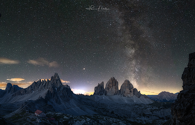 Die 3 Zinnen in Südtirol mit der Milchstrasse im Hintergrund. In dieser Nacht konnte Thomas Weber ein überragendes Panorama fotografieren und veröffnetlichen